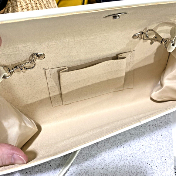 White Patent Clutch Purse Converts To Shoulderbag Sleek Mid Century Modern Look - Picture 8 of 9